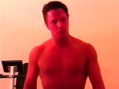 Handjob in the bathtub for a hot gay bloke